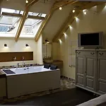 Arina Apartment *