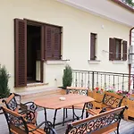 Arina Apartment