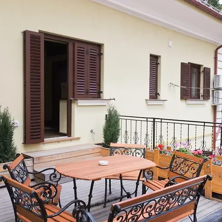 Arina Apartment